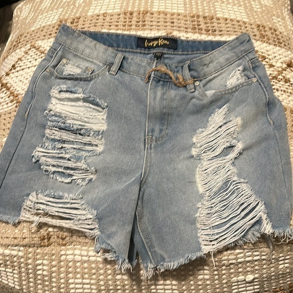 Lucky brand distressed jean shorts NWOT - Picture 2 of 3